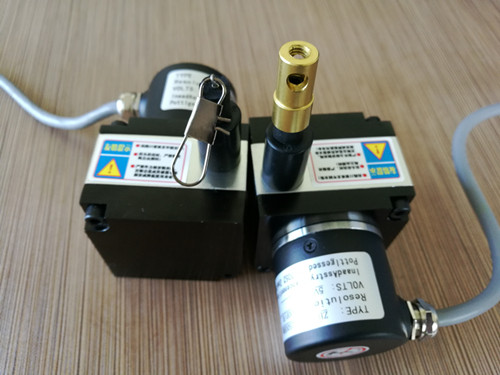 拉繩位移傳感器應(yīng)用在萬(wàn)能試驗(yàn)機(jī)上的優(yōu)勢(shì)有哪些